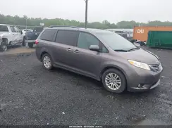 5TDYK3DC2GS695608 2016 TOYOTA SIENNA