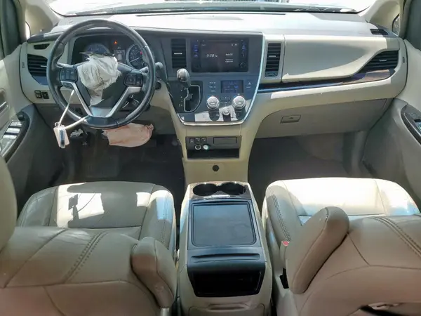 5TDYK3DC2GS696029 2016 TOYOTA SIENNA - Image 8