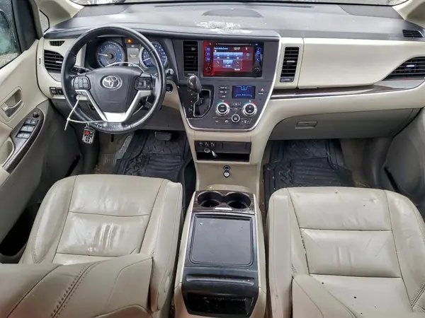5TDYK3DC2GS702699 2016 TOYOTA SIENNA - Image 8