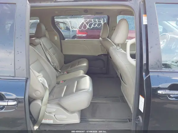 5TDYK3DC2GS723326 2016 TOYOTA SIENNA - Image 8