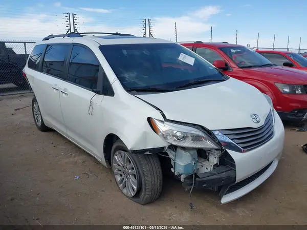 5TDYK3DC2GS723505 2016 TOYOTA SIENNA - Image 1