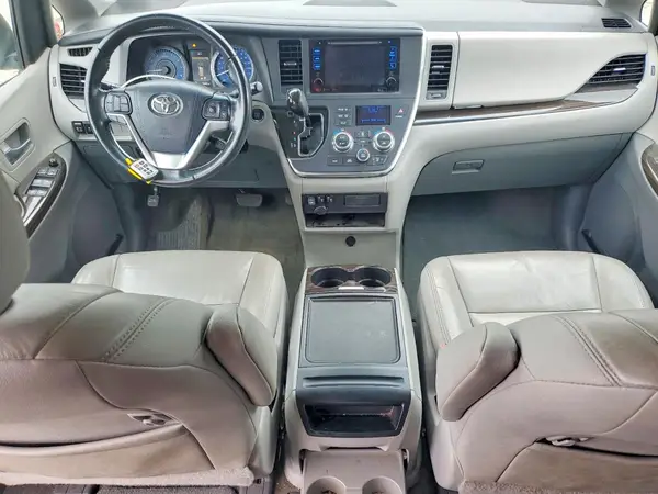 5TDYK3DC2GS728137 2016 TOYOTA SIENNA - Image 8