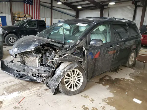 5TDYK3DC2GS730177 2016 TOYOTA SIENNA - Image 1