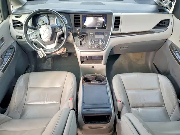 5TDYK3DC2GS737839 2016 TOYOTA SIENNA - Image 8