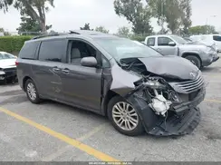 5TDYK3DC2GS741132 2016 TOYOTA SIENNA