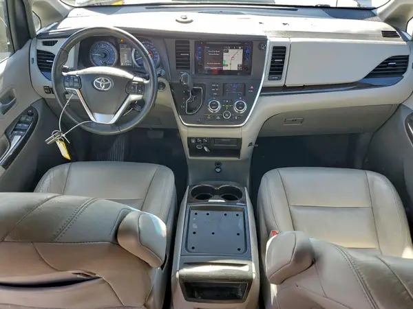 5TDYK3DC2GS746654 2016 TOYOTA SIENNA - Image 8