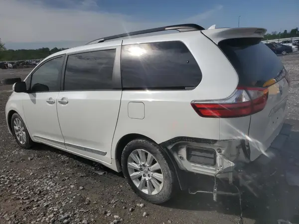 5TDYK3DC2GS748405 2016 TOYOTA SIENNA - Image 2