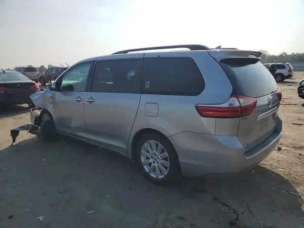 5TDYK3DC2GS756021 2016 TOYOTA SIENNA - Image 2