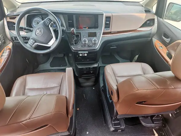 5TDYK3DC2GS763308 2016 TOYOTA SIENNA - Image 8