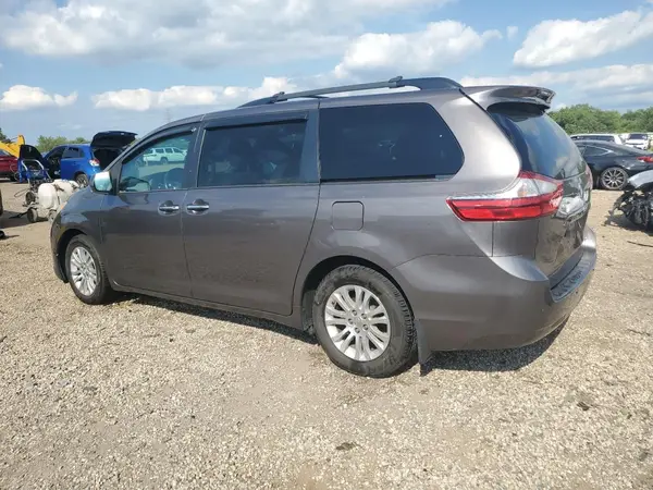 5TDYK3DC3GS696878 2016 TOYOTA SIENNA - Image 2