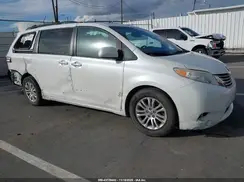 5TDYK3DC3GS699067 2016 TOYOTA SIENNA
