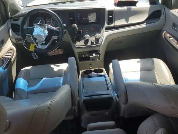 5TDYK3DC3GS699859 2016 TOYOTA SIENNA - Image 8