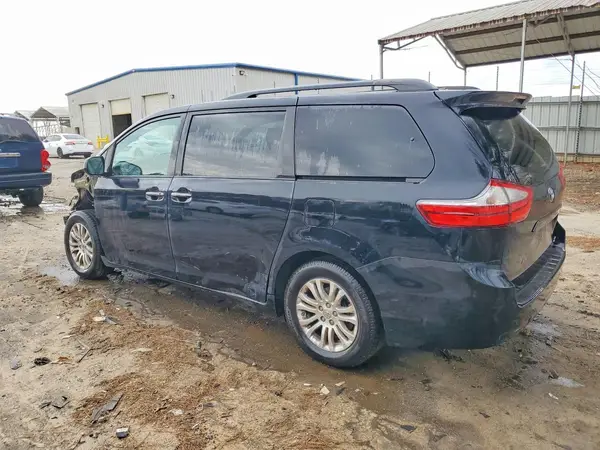 5TDYK3DC3GS701383 2016 TOYOTA SIENNA - Image 2