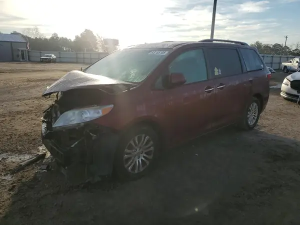 5TDYK3DC3GS701688 2016 TOYOTA SIENNA - Image 1