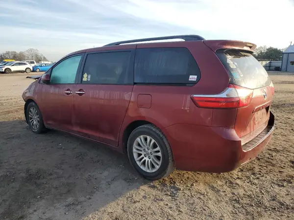 5TDYK3DC3GS701688 2016 TOYOTA SIENNA - Image 2