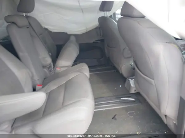 5TDYK3DC3GS708043 2016 TOYOTA SIENNA - Image 8