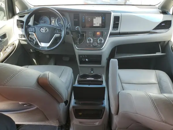 5TDYK3DC3GS713730 2016 TOYOTA SIENNA - Image 8