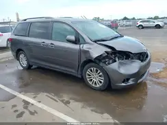 5TDYK3DC3GS727224 2016 TOYOTA SIENNA