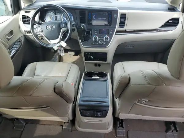 5TDYK3DC3GS730639 2016 TOYOTA SIENNA - Image 8