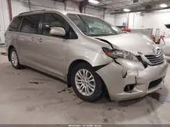 5TDYK3DC3GS737526 2016 TOYOTA SIENNA