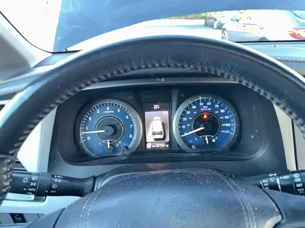 5TDYK3DC3GS748686 2016 TOYOTA SIENNA - Image 8
