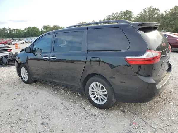 5TDYK3DC3GS754018 2016 TOYOTA SIENNA - Image 2