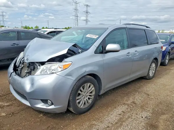 5TDYK3DC3GS755167 2016 TOYOTA SIENNA - Image 1