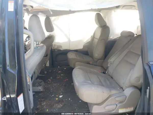 5TDYK3DC3GS764208 2016 TOYOTA SIENNA - Image 8