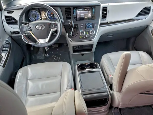 5TDYK3DC4GS703370 2016 TOYOTA SIENNA - Image 8