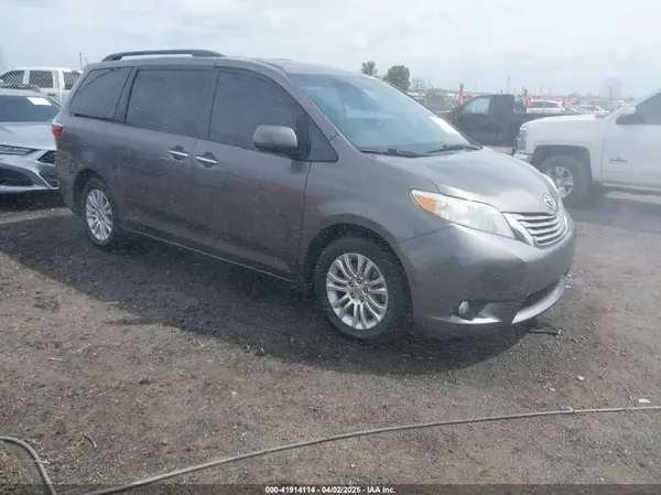 5TDYK3DC4GS708455 2016 TOYOTA SIENNA - Image 1