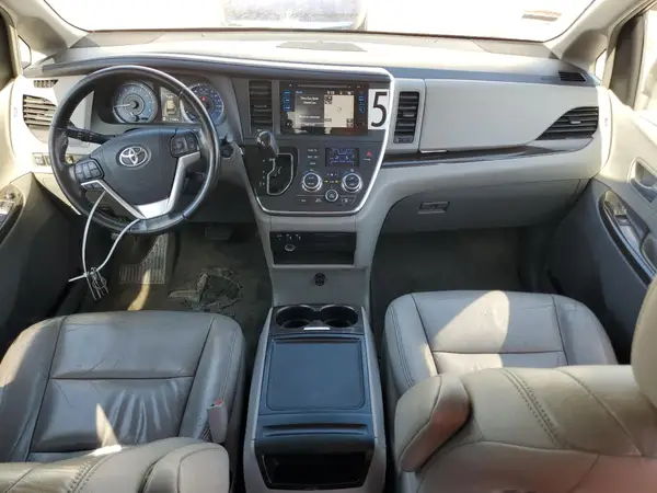 5TDYK3DC4GS714787 2016 TOYOTA SIENNA - Image 8