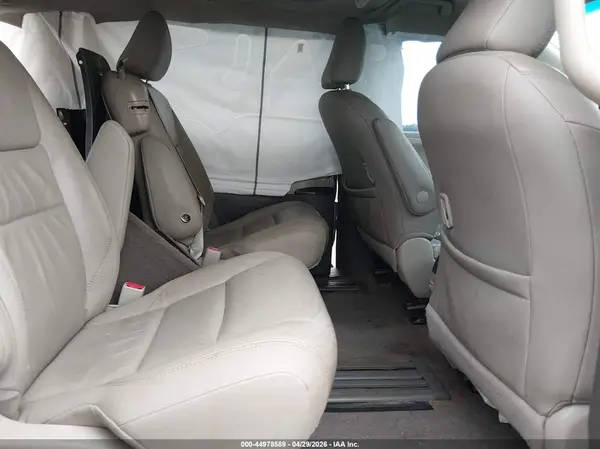 5TDYK3DC4GS717995 2016 TOYOTA SIENNA - Image 8