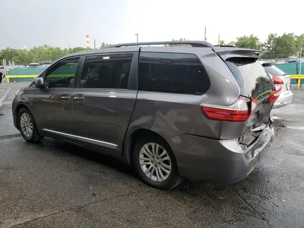 5TDYK3DC4GS732562 2016 TOYOTA SIENNA - Image 2