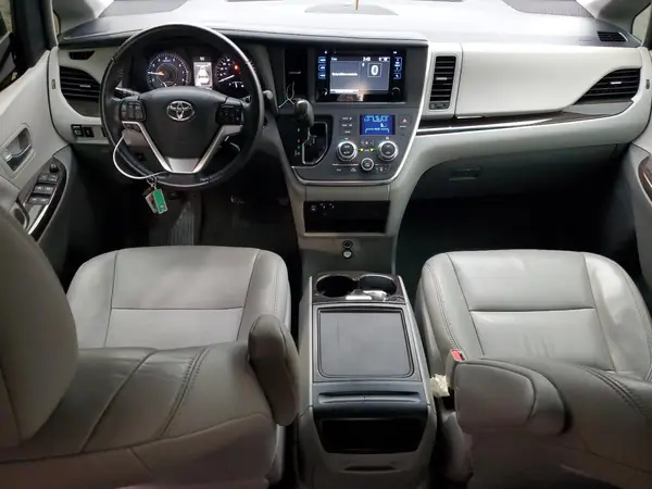 5TDYK3DC4GS732562 2016 TOYOTA SIENNA - Image 8