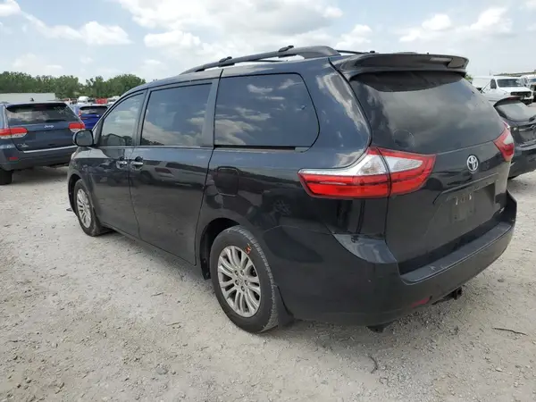 5TDYK3DC4GS744663 2016 TOYOTA SIENNA - Image 2