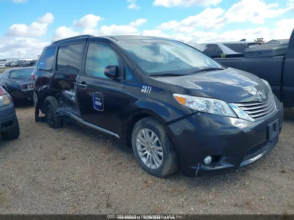 5TDYK3DC4GS744940 2016 TOYOTA SIENNA