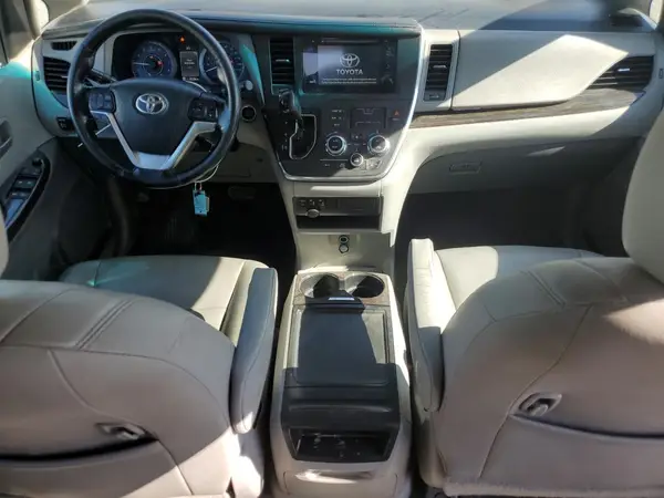 5TDYK3DC5GS694033 2016 TOYOTA SIENNA - Image 8