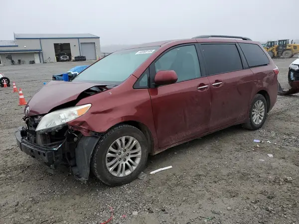 5TDYK3DC5GS705256 2016 TOYOTA SIENNA - Image 1