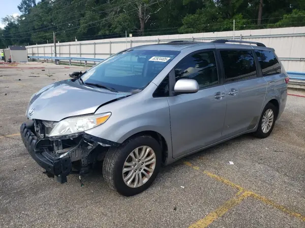 5TDYK3DC5GS717200 2016 TOYOTA SIENNA - Image 1