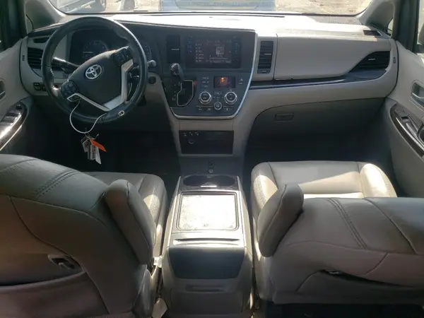 5TDYK3DC5GS717200 2016 TOYOTA SIENNA - Image 8