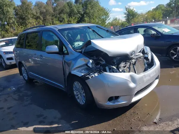 5TDYK3DC5GS719125 2016 TOYOTA SIENNA - Image 1