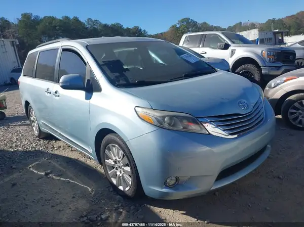 5TDYK3DC5GS727113 2016 TOYOTA SIENNA - Image 1