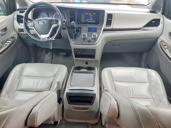 5TDYK3DC5GS736667 2016 TOYOTA SIENNA - Image 8
