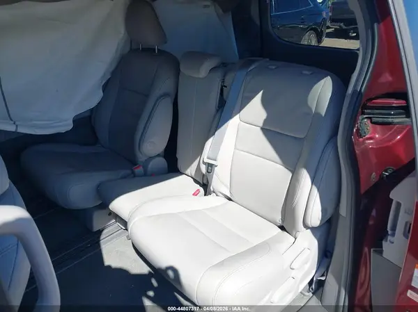 5TDYK3DC5GS749838 2016 TOYOTA SIENNA - Image 8