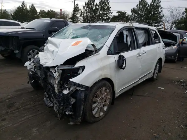 5TDYK3DC5GS757003 2016 TOYOTA SIENNA - Image 1
