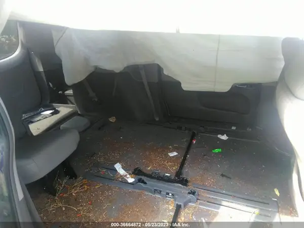 5TDYK3DC5GS758359 2016 TOYOTA SIENNA - Image 8