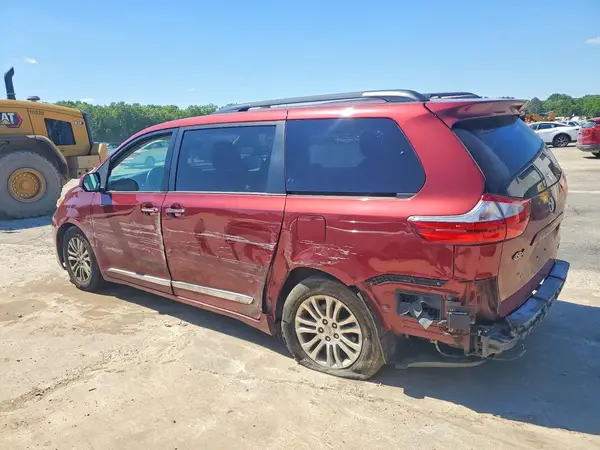 5TDYK3DC5GS762654 2016 TOYOTA SIENNA - Image 2