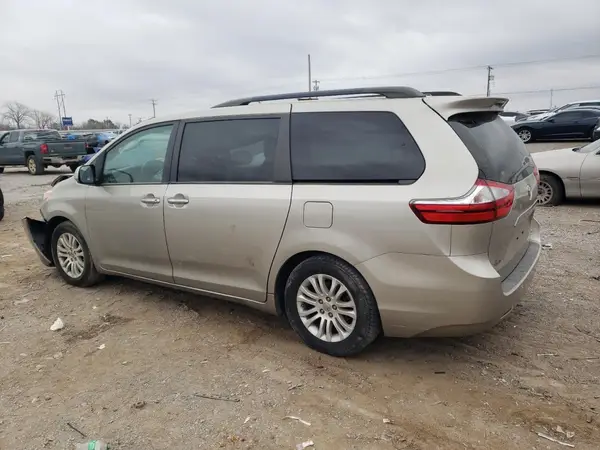 5TDYK3DC6GS699497 2016 TOYOTA SIENNA - Image 2