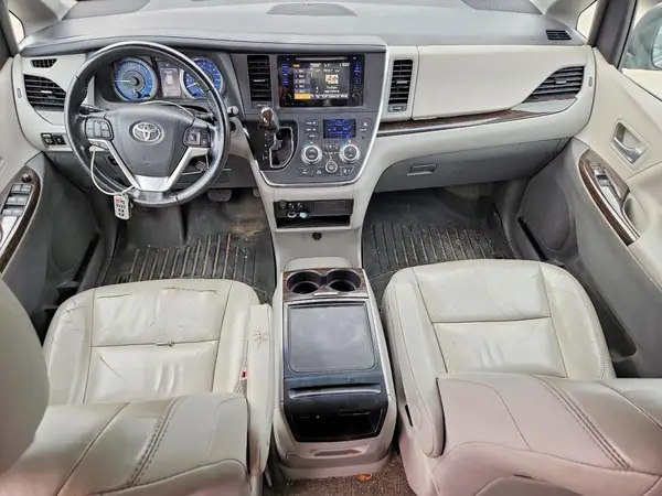 5TDYK3DC6GS702382 2016 TOYOTA SIENNA - Image 8