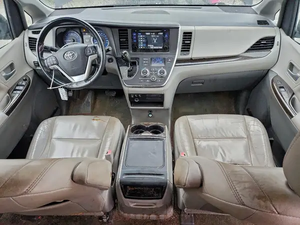 5TDYK3DC6GS702592 2016 TOYOTA SIENNA - Image 8